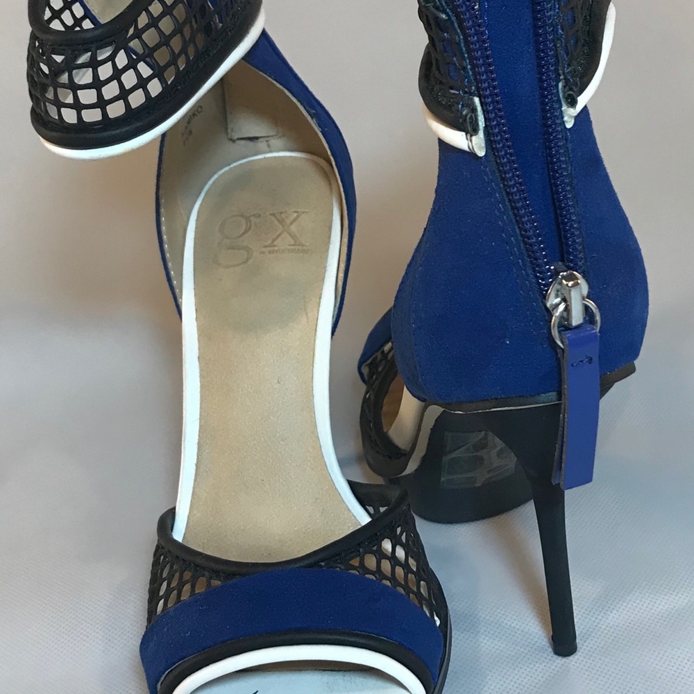 Size 6 heels